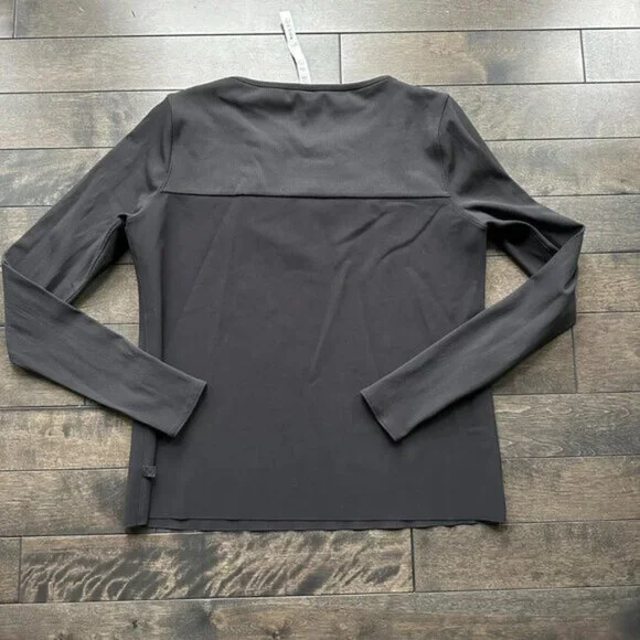 Lululemon Technical Long Sleeve Top - Picture 2 of 2